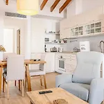 Townhouse With Puig De Maria View By Homevillas360 Semesterbostad *